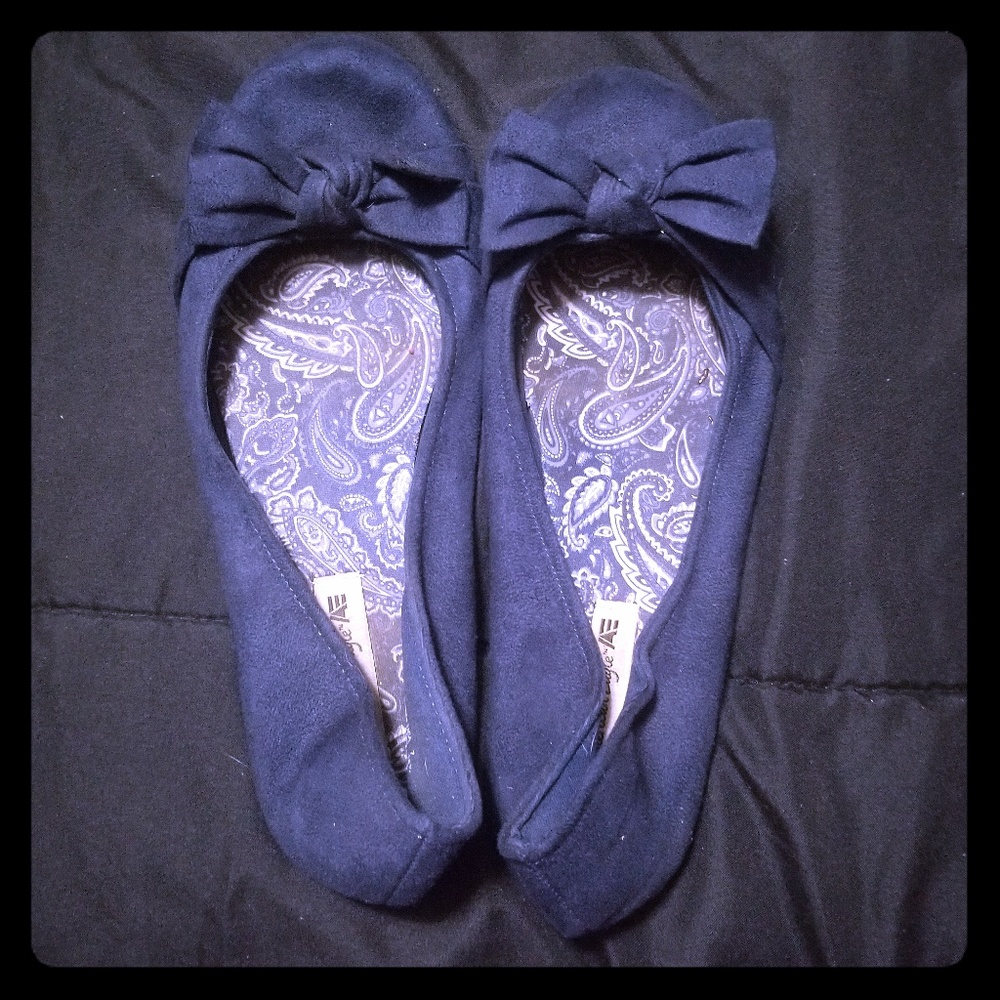 American eagle suede flats navy blue